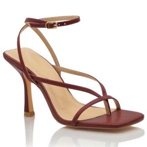 Chic Strappy Wine Heels